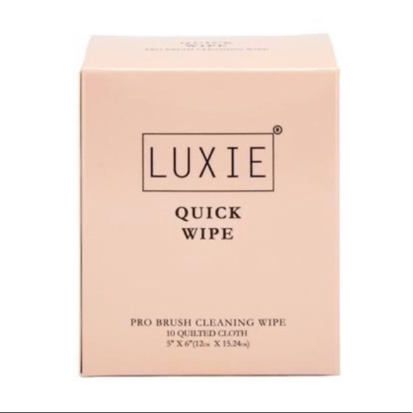 Luxie Quick Wipe Pro Brush Cleaning Wipes - Picture 1 of 7